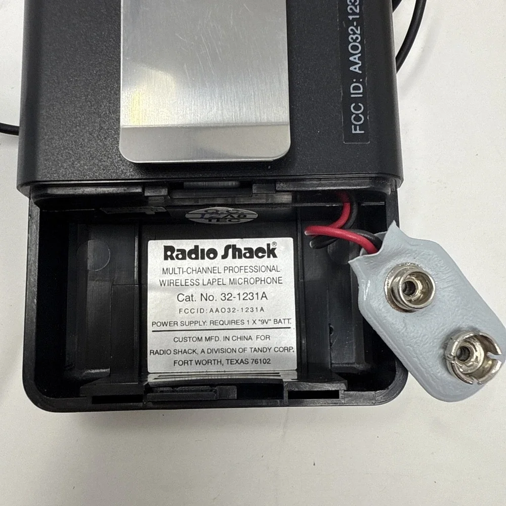 RadioShack 32-1231A Wireless Lapel Microphone System 170MHz 8 Channel Parts Only